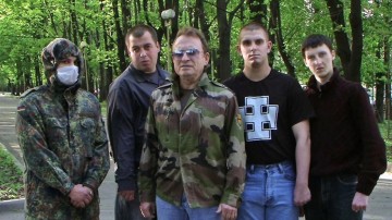 "Сбитые лётчики" из девяностых. Куда делись герои толпы?