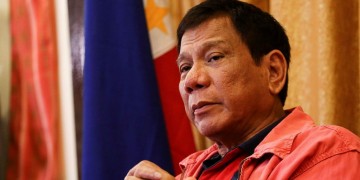 Дутерте пообещал лично сбрасывать взяточников с вертолета