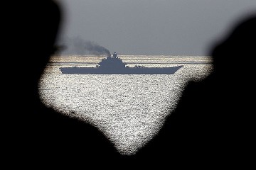 Зачем "Адмирал Кузнецов" коптит небо Европы