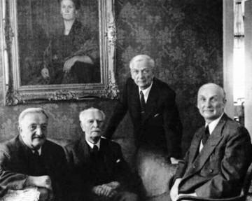 Даниэль Сваровски – великий имитатор, предприимчивый мошенник или гениальный инженер?  