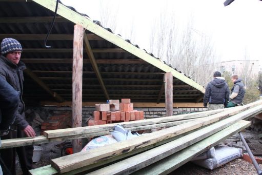 Александр Захарченко проверил готовность нового жилья для семей Дебальцево и Горловки, утративших кров в боях 