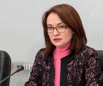 Денег нет, но вы держитесь...