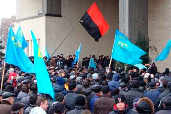 Ростислав Ищенко: Тысячи боевиков меджлиса затаились в Крыму — как бандеровцы в СССР