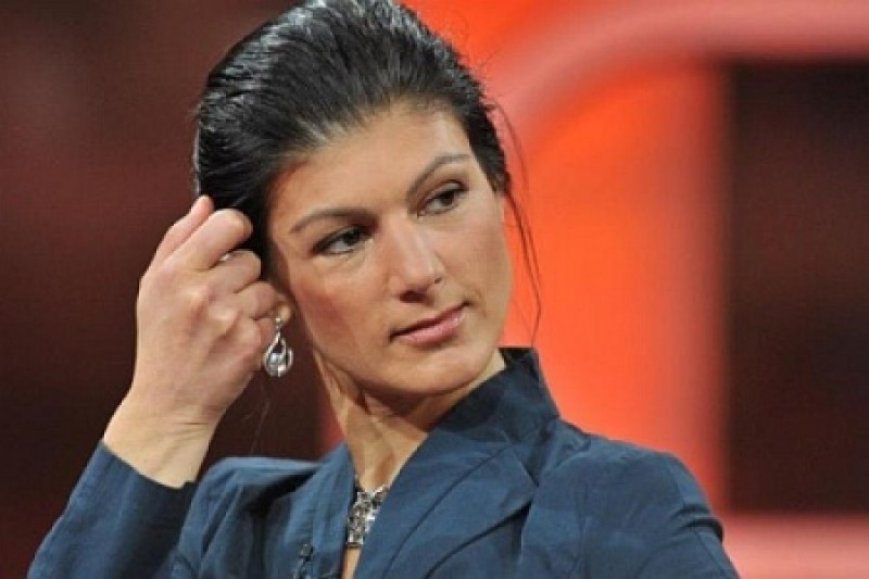 Сара Вагенкнехт о медиальной компании в СМИ против партии Левых [Голос Германии]