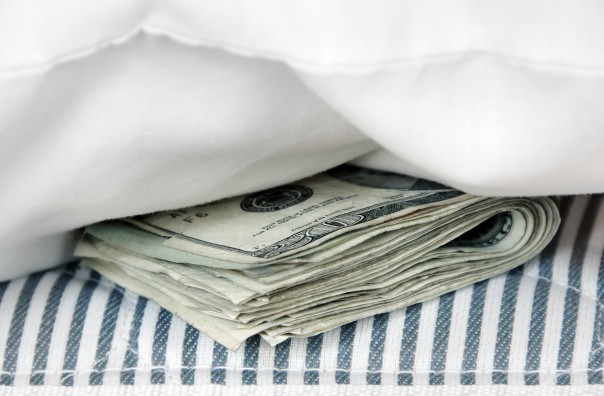 Где и зачем власти Украины прячут свои деньги? Где и зачем власти Украины прячут свои деньги?