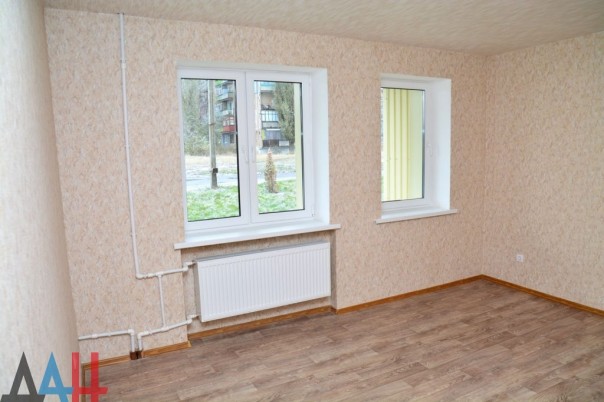 Александр Захарченко проверил готовность нового жилья для семей Дебальцево и Горловки, утративших кров в боях 