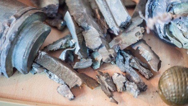 У войны не женское лицо: очаровательная инструктор учит бойцов ДНР патриотизму