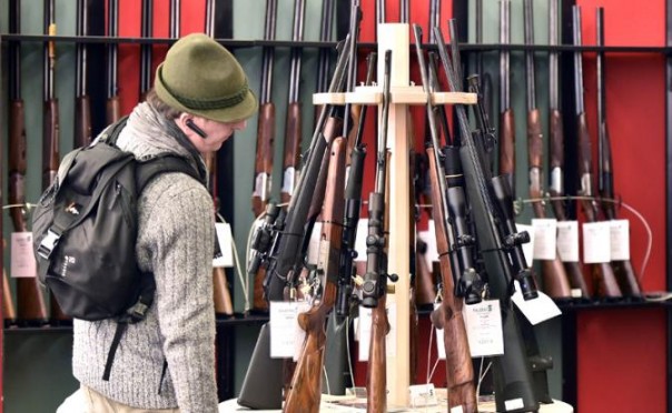 «Шмайссеры» в немецких схронах ждут своего часа