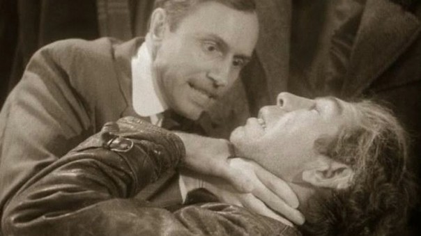 Сама ты Шариков: ответ Романа Носикова на открытое письмо Собчак к Путину