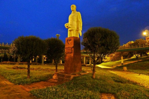 В Польше готовятся сносить памятники полякам, которые освобождали страну от нацистов В Польше готовятся сносить памятники полякам, которые освобождали страну от нацистов