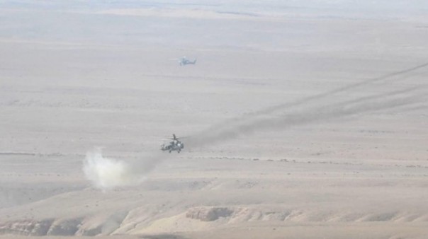 Вертолетный рой русских устроил апокалипсис для террористов в сирийской провинции Хомс Вертолетный рой русских устроил апокалипсис для террористов в сирийской провинции Хомс