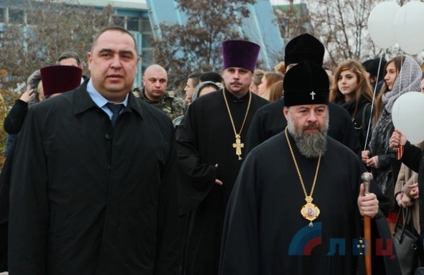 Глава ЛНР принял участие в установке в Луганске закладного камня памятника Александру Невскому