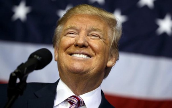Американские демократы в шоке: Трамп отправил Клинтон в нокаут