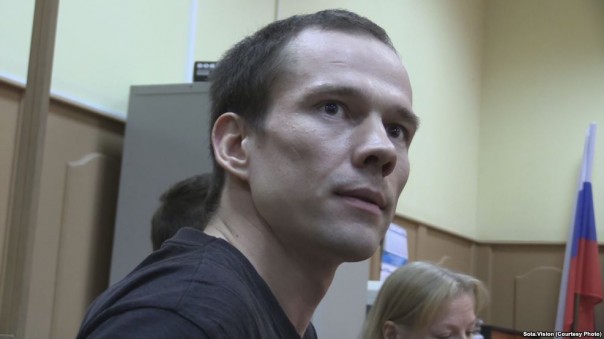 Цена пикета: тысяча рублей за поддержку Ильдара Дадина