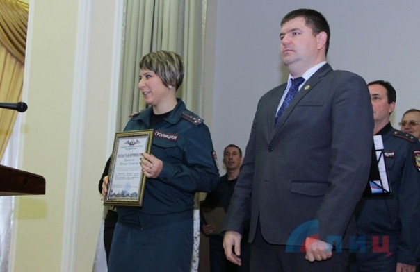 Сводка от НМ ЛНР 10 ноября 2016 года. Укрофашисты шесть раз обстреляли позиции Народной милиции, применялись 152-мм орудия Сводка от НМ ЛНР 10 ноября 2016 года. Укрофашисты шесть раз обстреляли позиции Народной милиции, применялись 152-мм орудия