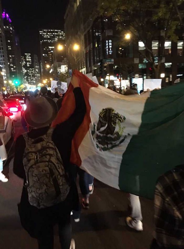 Америка "майданит": протесты против Трампа переросли в погромы Америка "майданит": протесты против Трампа переросли в погромы