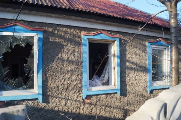 Сводка от НМ ЛНР 12 ноября 2016 года. Укрофашисты обстреляли Брянку, погиб один мирный житель, один получил ранения Сводка от НМ ЛНР 12 ноября 2016 года. Укрофашисты обстреляли Брянку, погиб один мирный житель, один получил ранения