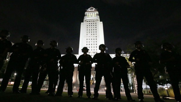 «Онижедети» Лос-Анджелеса взывают мир о помощи