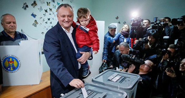 Ростислав Ищенко. Новые президенты Молдавии и Болгарии: найдите пять отличий