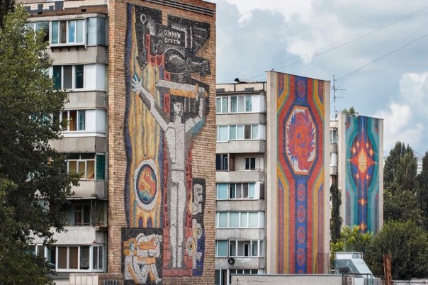 73% киевлян считают советские мозаики в метро и на стенах домов произведениями искусства — опрос 73% киевлян считают советские мозаики в метро и на стенах домов произведениями искусства — опрос