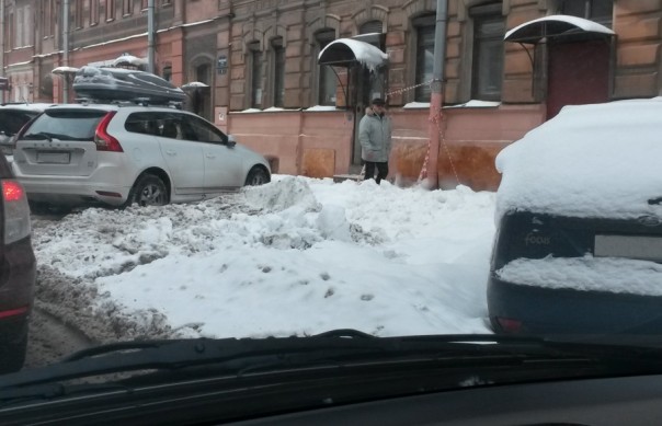 Жадные парковщики, рукопожатная клевета и другие «хвосты». Фриц Морген.