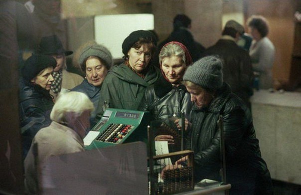 Четверть века назад россиян начали убивать реформами