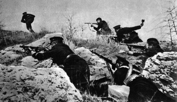 900 дней у края войны