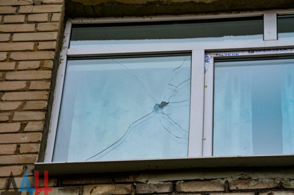 Сводка от МО ДНР 17 ноября 2016. Укрофашисты обстреляли больницу с детьми в Донецке Сводка от МО ДНР 17 ноября 2016. Укрофашисты обстреляли больницу с детьми в Донецке