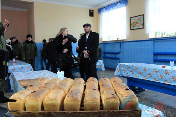 Сводка от НМ ЛНР 19 ноября 2016 года. Руководители ЛНР вручили награды артиллеристам Республики