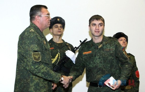 Комендантский полк Народной милиции ЛНР отпраздновал вторую годовщину образования Комендантский полк Народной милиции ЛНР отпраздновал вторую годовщину образования