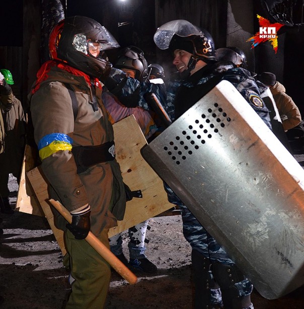 А знаете ли вы шо... Майдан сняли на "Мосфильме" и сейчас снимают римейк про Майдан, Крым и любовь А знаете ли вы шо... Майдан сняли на "Мосфильме" и сейчас снимают римейк про Майдан, Крым и любовь