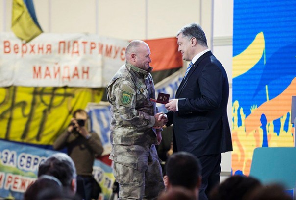 Уперлись в достоинство