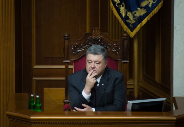 Порошенко "до дрожи" боится поворота США в сторону России