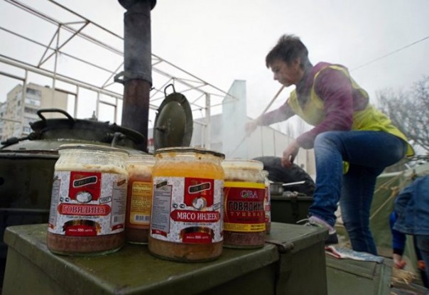 Спасибо вам, отморозки: К годовщине блэкаута в Крыму Спасибо вам, отморозки: К годовщине блэкаута в Крыму