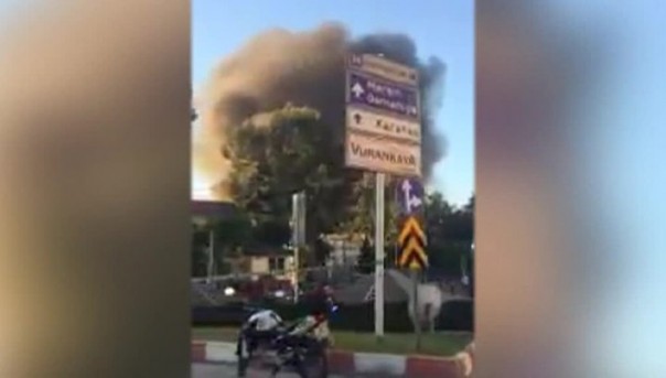 На юге Турции около резиденции губернатора произошел взрыв