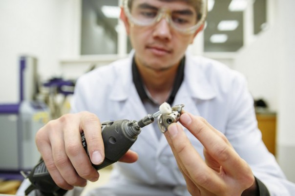 Импортозамещение в действии: имплантаты отечественного производства Импортозамещение в действии: имплантаты отечественного производства