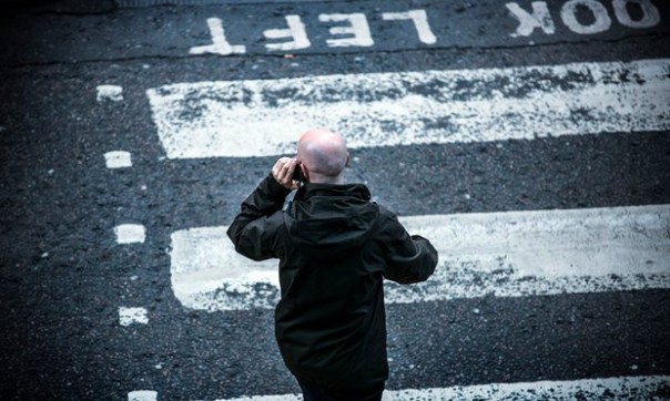 Королева Великобритании подписала закон о слежке за гражданами