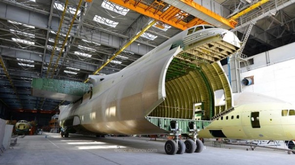 "Антонов" прекращает серийное производство самолетов "Антонов" прекращает серийное производство самолетов