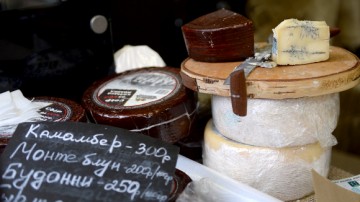 Правительство добавит молока и сыра