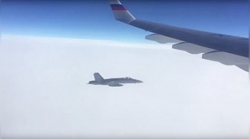 Blick: Швейцарцы разыграли воздушный спектакль перед российским бортом