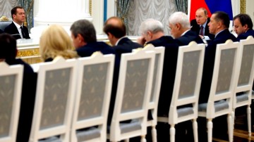 Немецкий эксперт: В тени выборов в США Путин провернул «перестройку» элиты