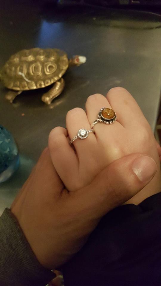 В Нью-Йорке по обвинению в проституции задержали активистку Femen В Нью-Йорке по обвинению в проституции задержали активистку Femen