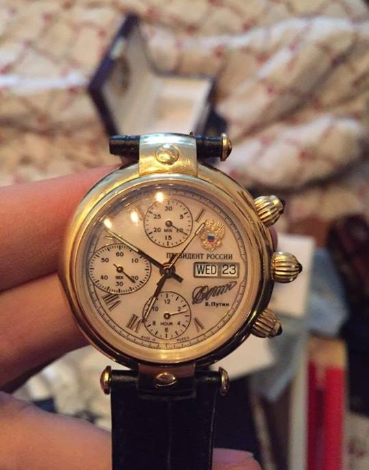 Убойный компромат: у задержанного экс-директора Киевэнергохолдинга обнаружили именные часы от Путина