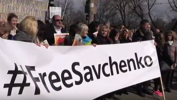 Надя. Опять шпионка Надя. Опять шпионка