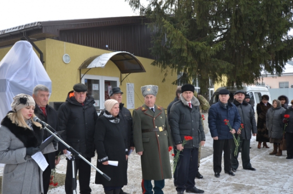В Ростовской области торжественно открыли бюст Иосифу Сталину В Ростовской области торжественно открыли бюст Иосифу Сталину