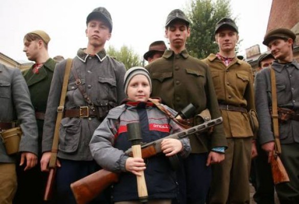 Александр Роджерс: Язык и мова