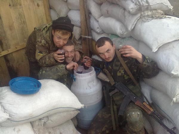 Мораль низка и танки поржавели 