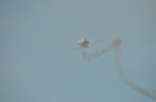 Грозная речь Порошенко, ракетные стрельбы, пробуксовка Министра обороны Украины и негодования маленьких украинцев