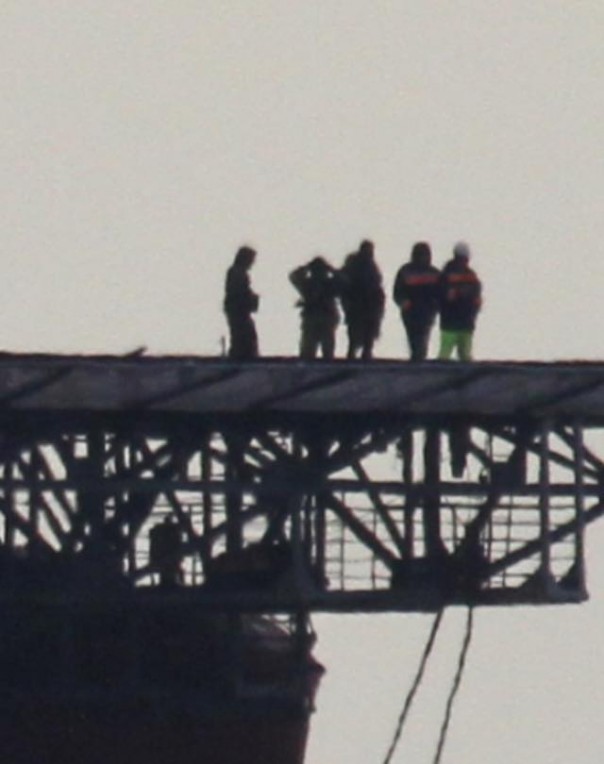 Российский боевой корабль отогнал делегацию с Украины от вышек Черноморнефтегаза Российский боевой корабль отогнал делегацию с Украины от вышек Черноморнефтегаза