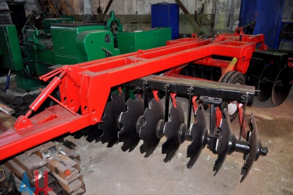 «Донбасс-Агромаш» возобновил производство сельхозтехники в прифронтовом Донецке